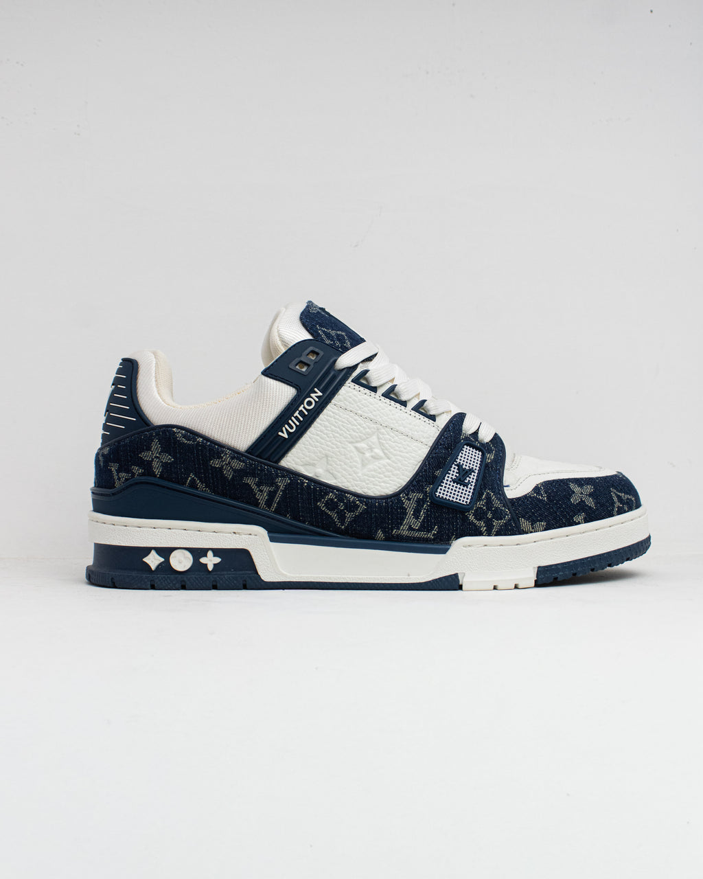LV TRAINER