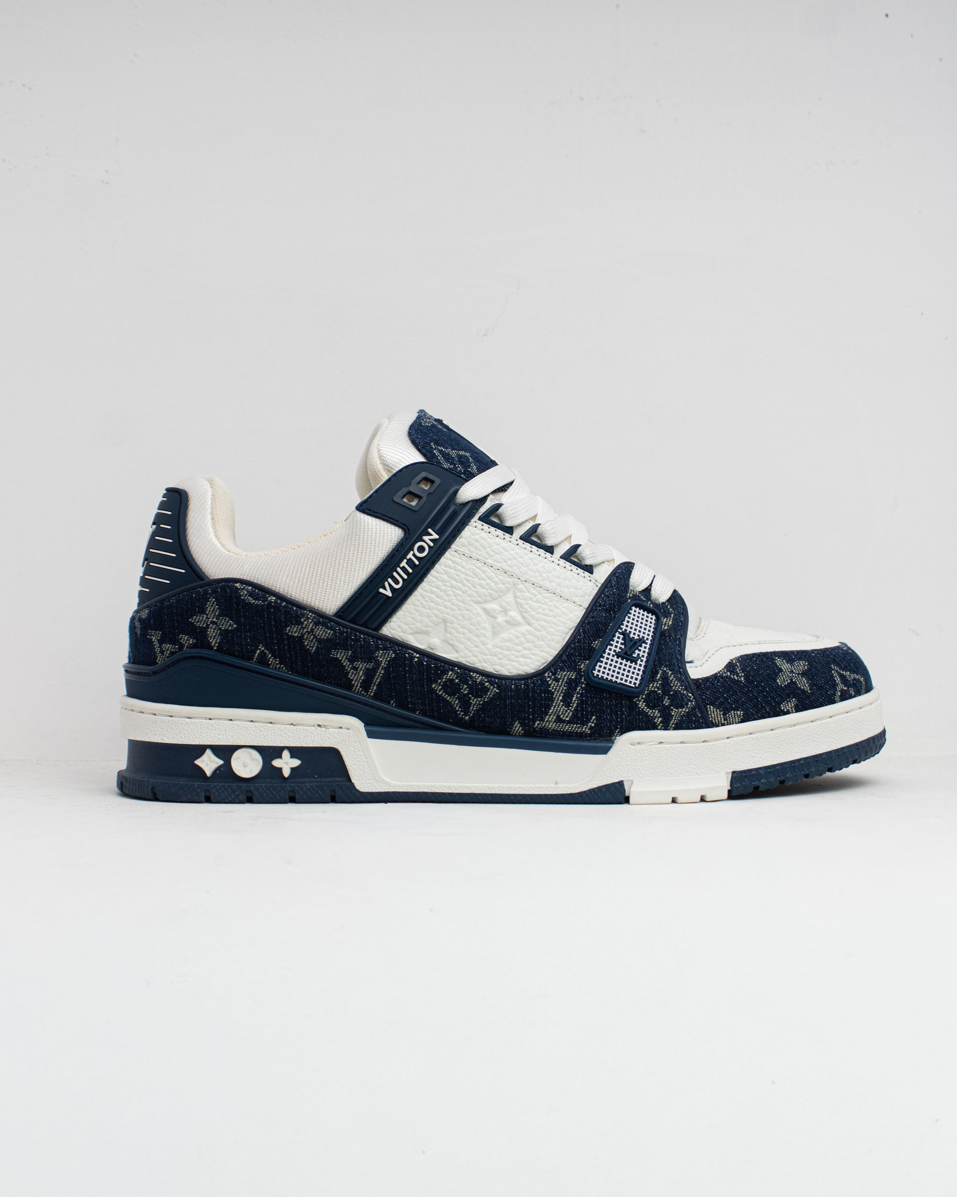 LV TRAINER
