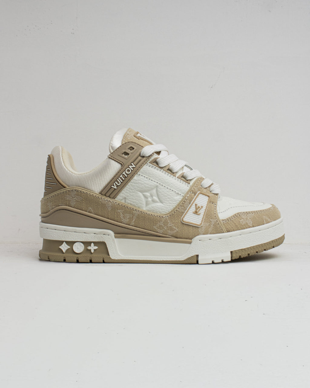 LV TRAINER