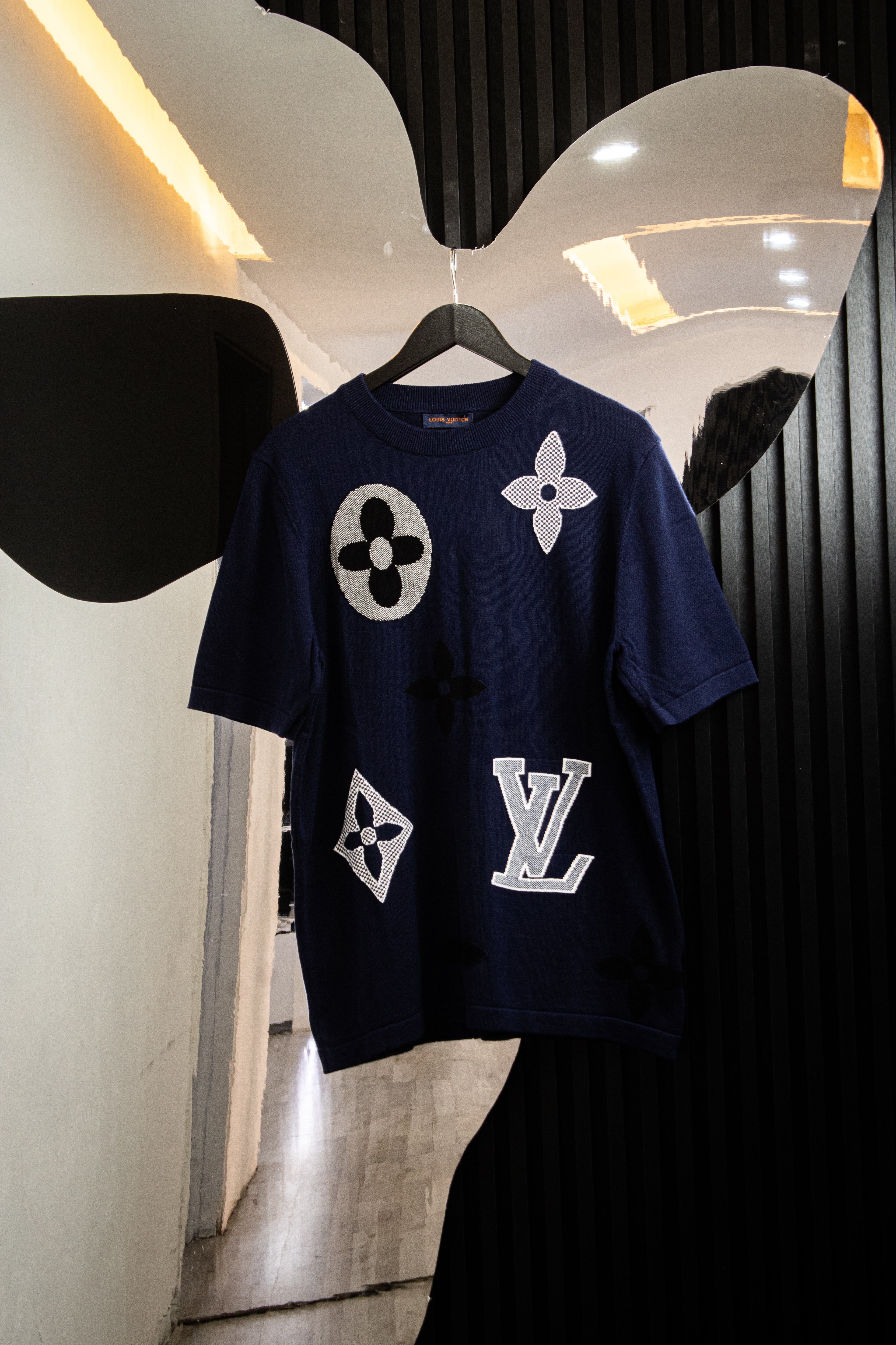 PLAYERA LV MONOGRAM SLEEVED KNITTED