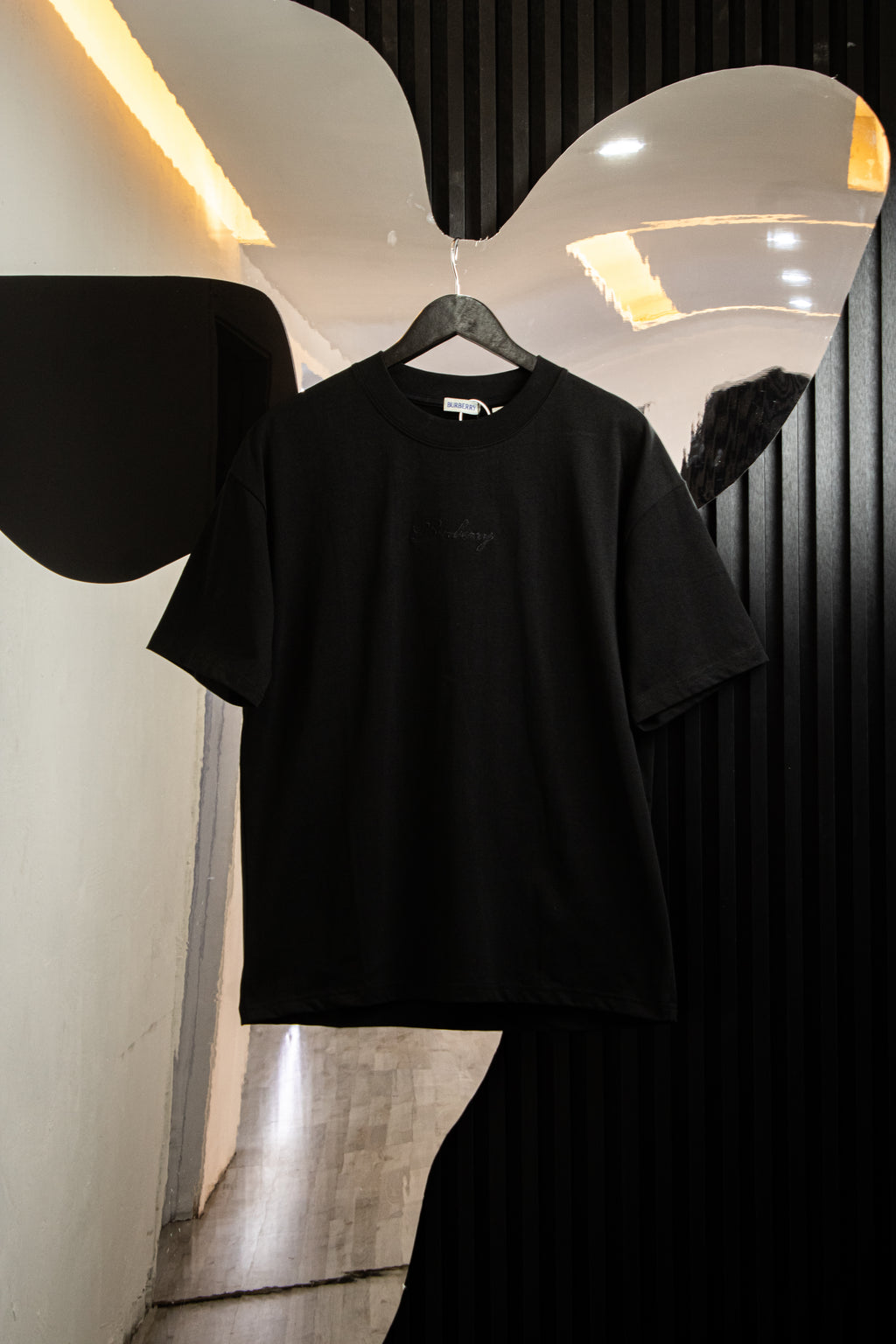 PLAYERA BURBERRY LOGO SCRIPT TRASERO