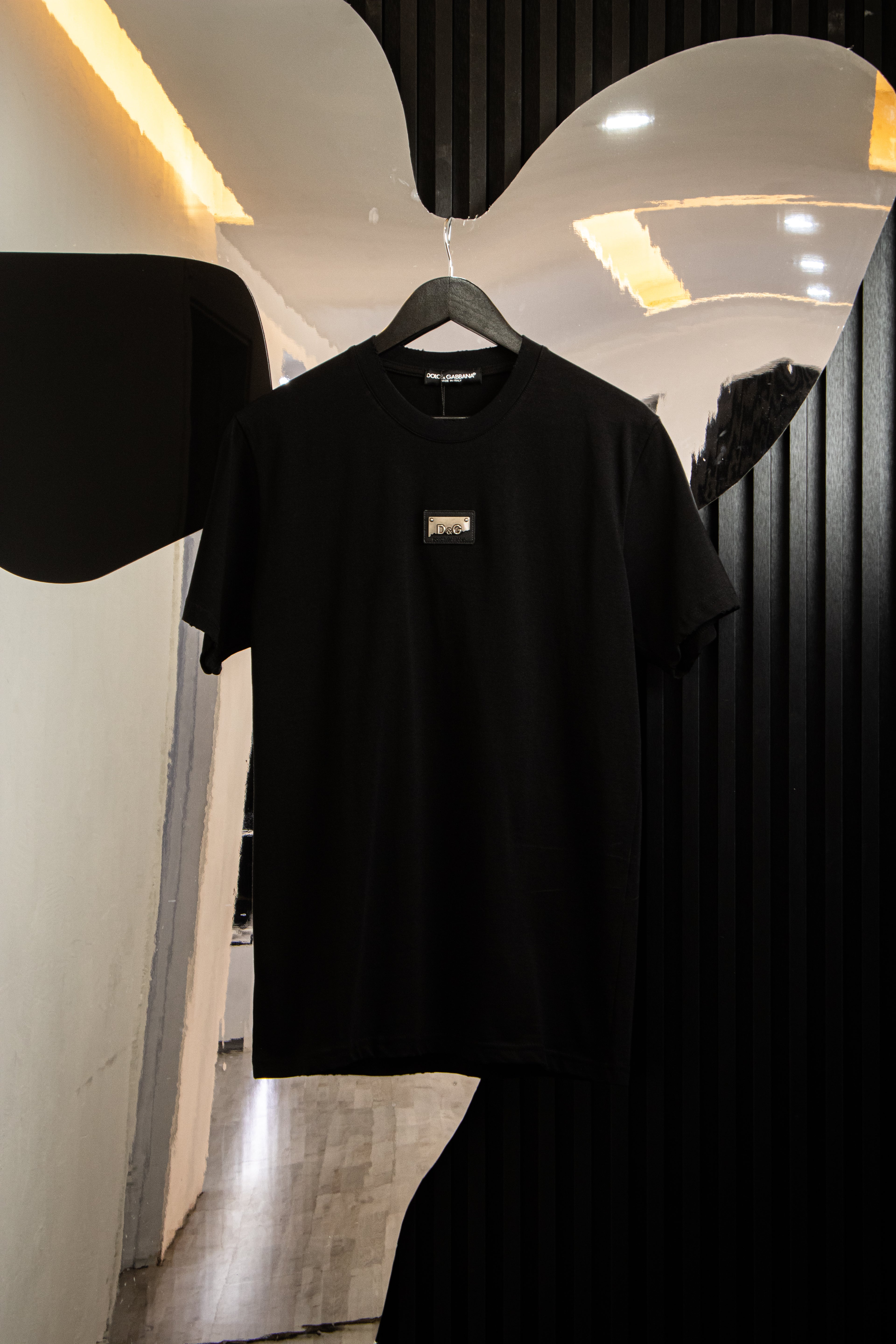 PLAYERA DOLCE & GALBBANA PLACA METALICA