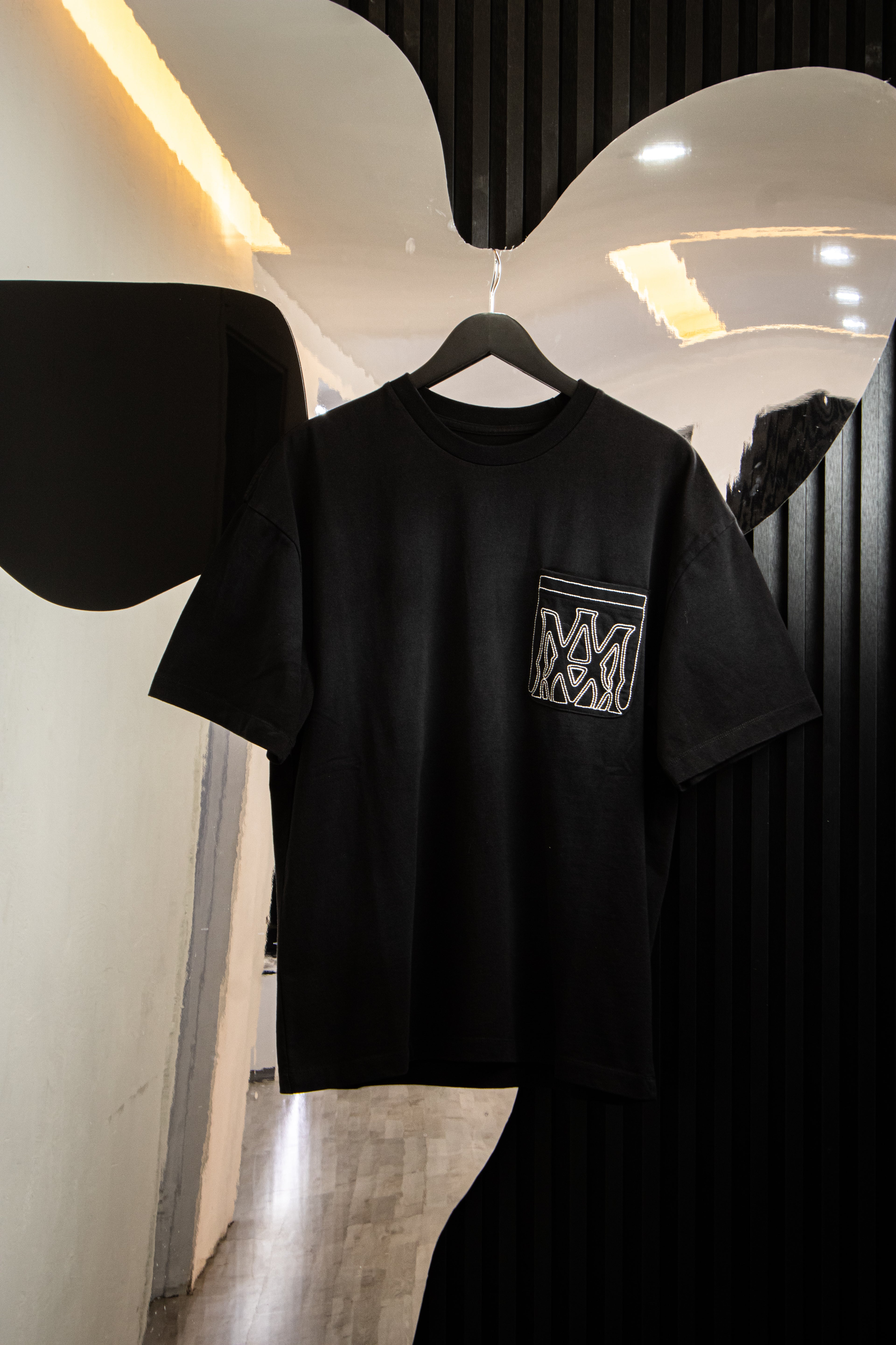 PLAYERA AMIRI MA OUTLINE BLACK