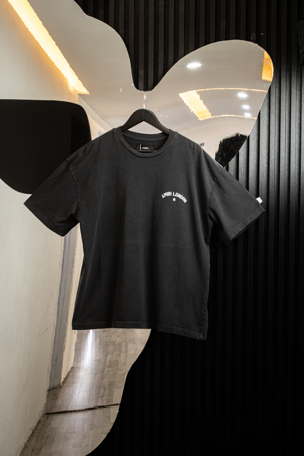 PLAYERA AMIRI LONDON