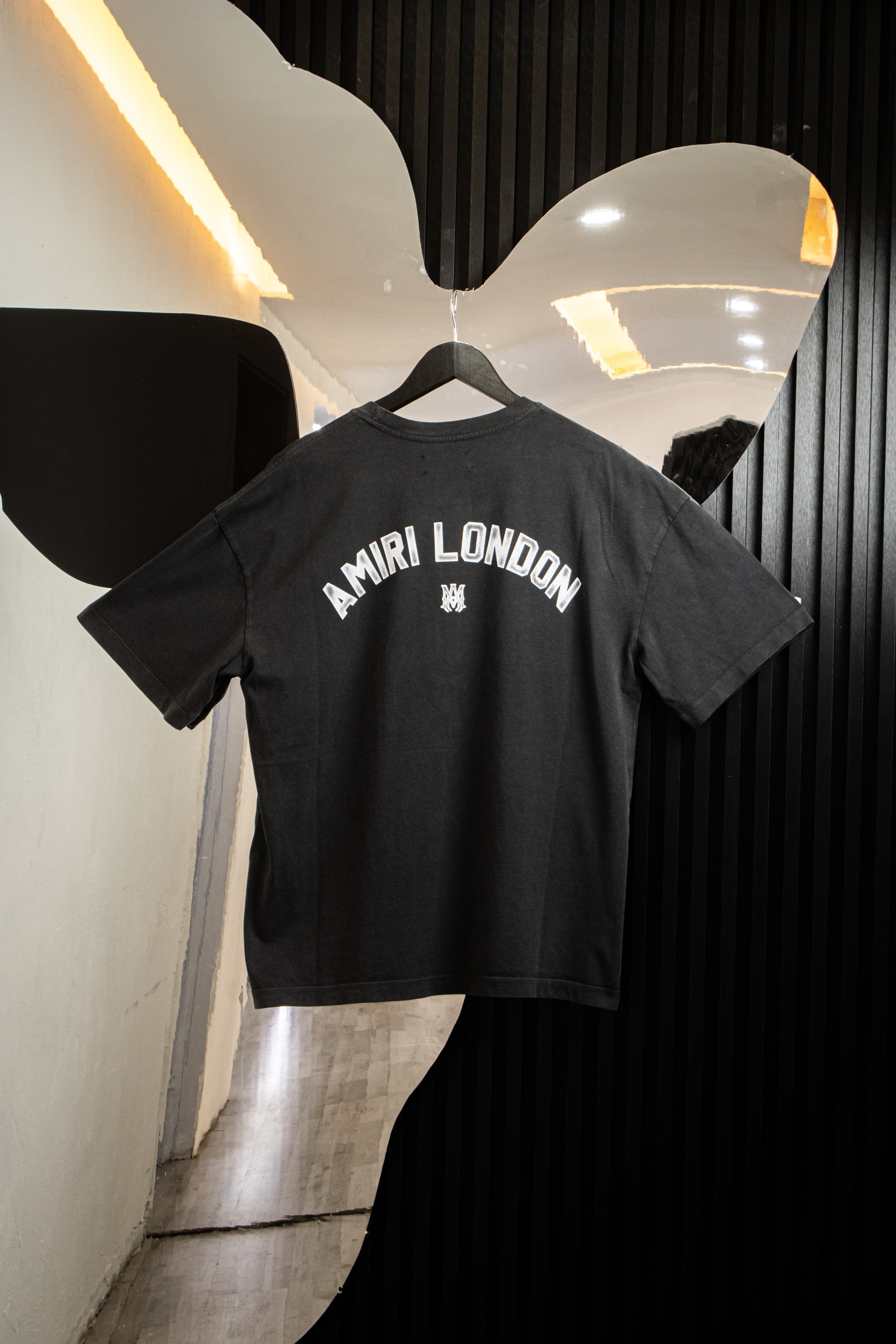 PLAYERA AMIRI LONDON